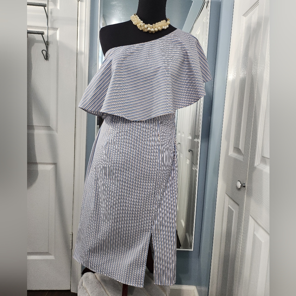 Bar III Size M womens cold shoulder Blue striped cotton dress